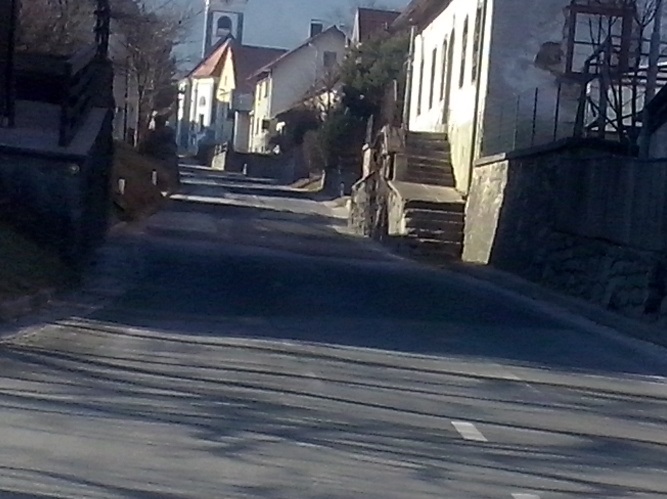 http://shramba.lovrenc.net/maxi/klepet/sptrg.jpg