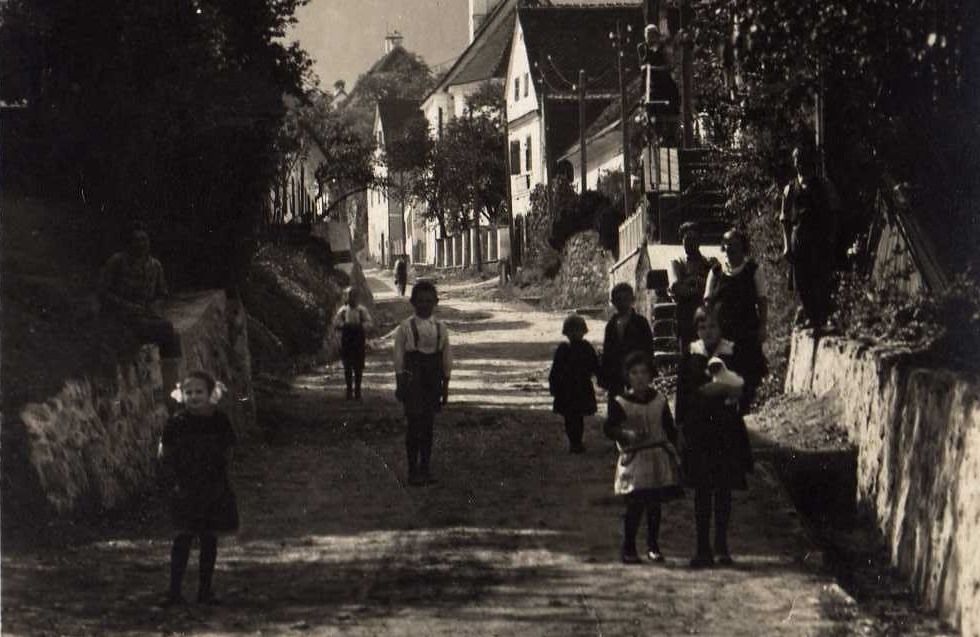 http://shramba.lovrenc.net/maxi/klepet/sptrgna-cesti-vsi-stojij.jpg