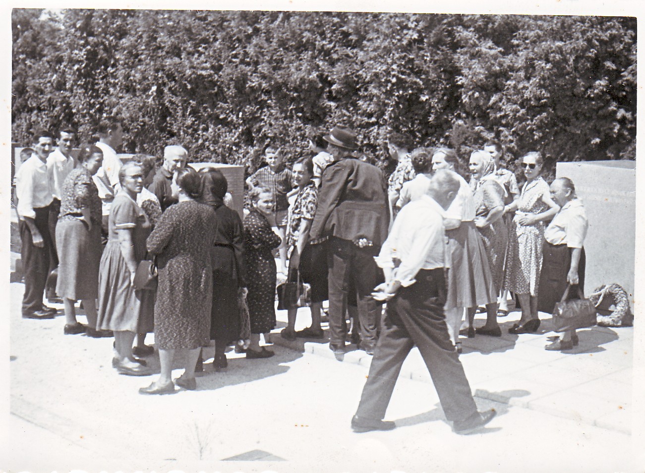 http://shramba.lovrenc.net/maxi/klepet/upokojenci-na-izletu-4.jpg