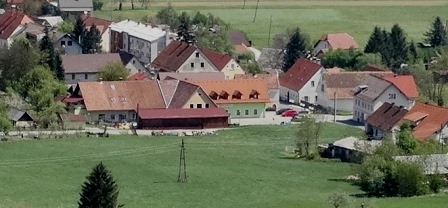 http://shramba.lovrenc.net/maxi/klepet/v-zg-trgu.jpg